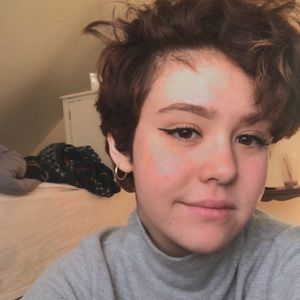 Meet your Posher, Lydia